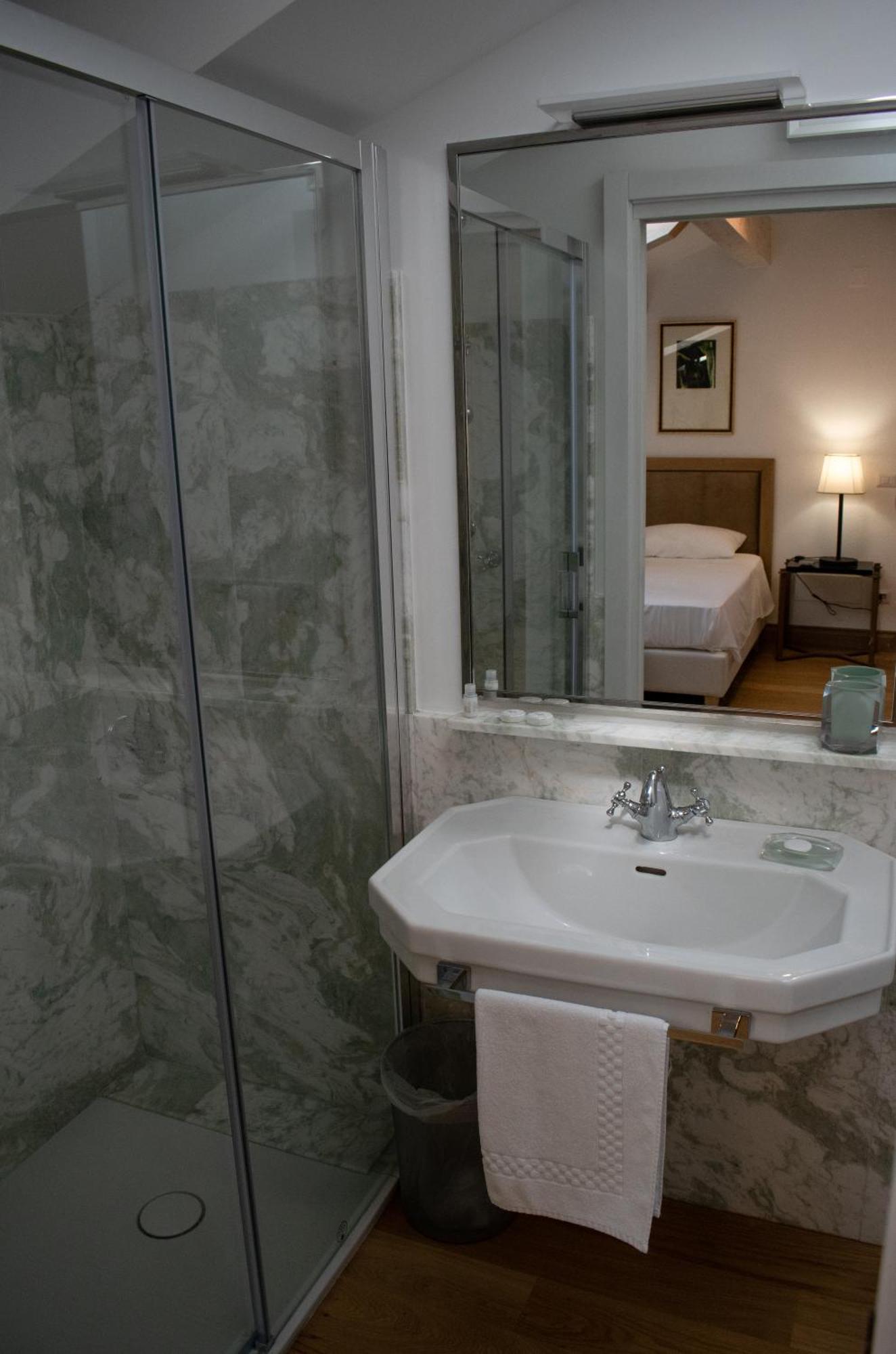 Residenza Balios Hotell Vaglio di Basilicata Eksteriør bilde